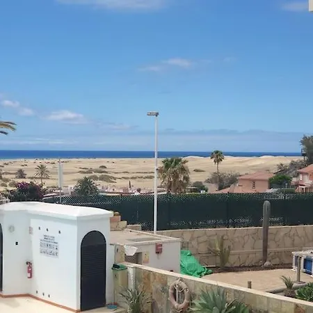 Lovers From In Sunny Gran Canaria Appartement